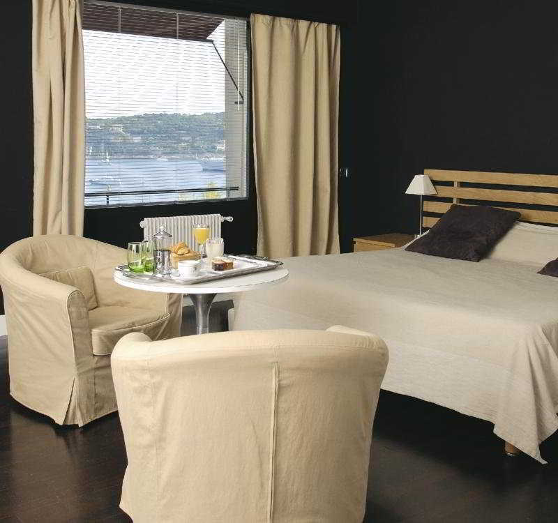 Hotel Le Versailles Βιλφράνς-συρ-Μερ Εξωτερικό φωτογραφία